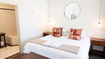 Barn Room | Hypo-allergenic bedding, minibar, bed sheets