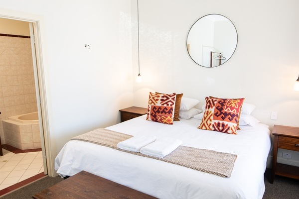 Barn Room | Hypo-allergenic bedding, minibar, bed sheets
