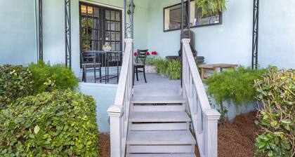 2 bedroom downstairs The Henry House and Queen pull out sofa