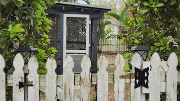 Enceinte de lâhĂ©bergement