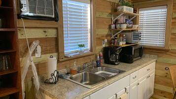 Microwave, coffee/tea maker, spices