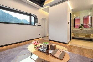 6 Beds Mixed Dormitory Room | Minibar, in-room safe, individually decorated, individually furnished