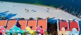 PERFECT FOR FAMILIES! Private beach, Pool, Game Room, all King beds