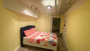 1 chambre, fer et planche Ă  repasser, Wi-Fi gratuit, draps fournis