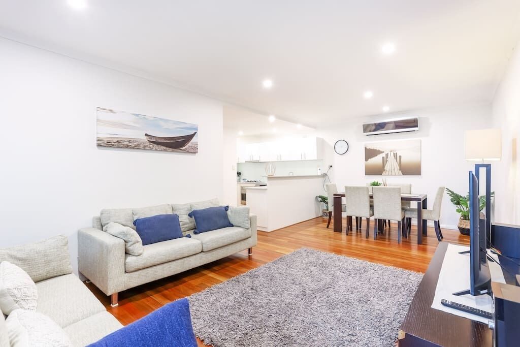 Quiet part of East Perth yet walking distance to everything! Free WIFI