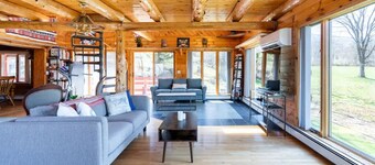 3-bdrm Huxley Farmhouse. Formerly Armstrong Farm. Great for skiing and hiking.