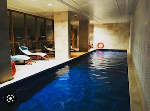 Piscine couverte, piscine chauffée