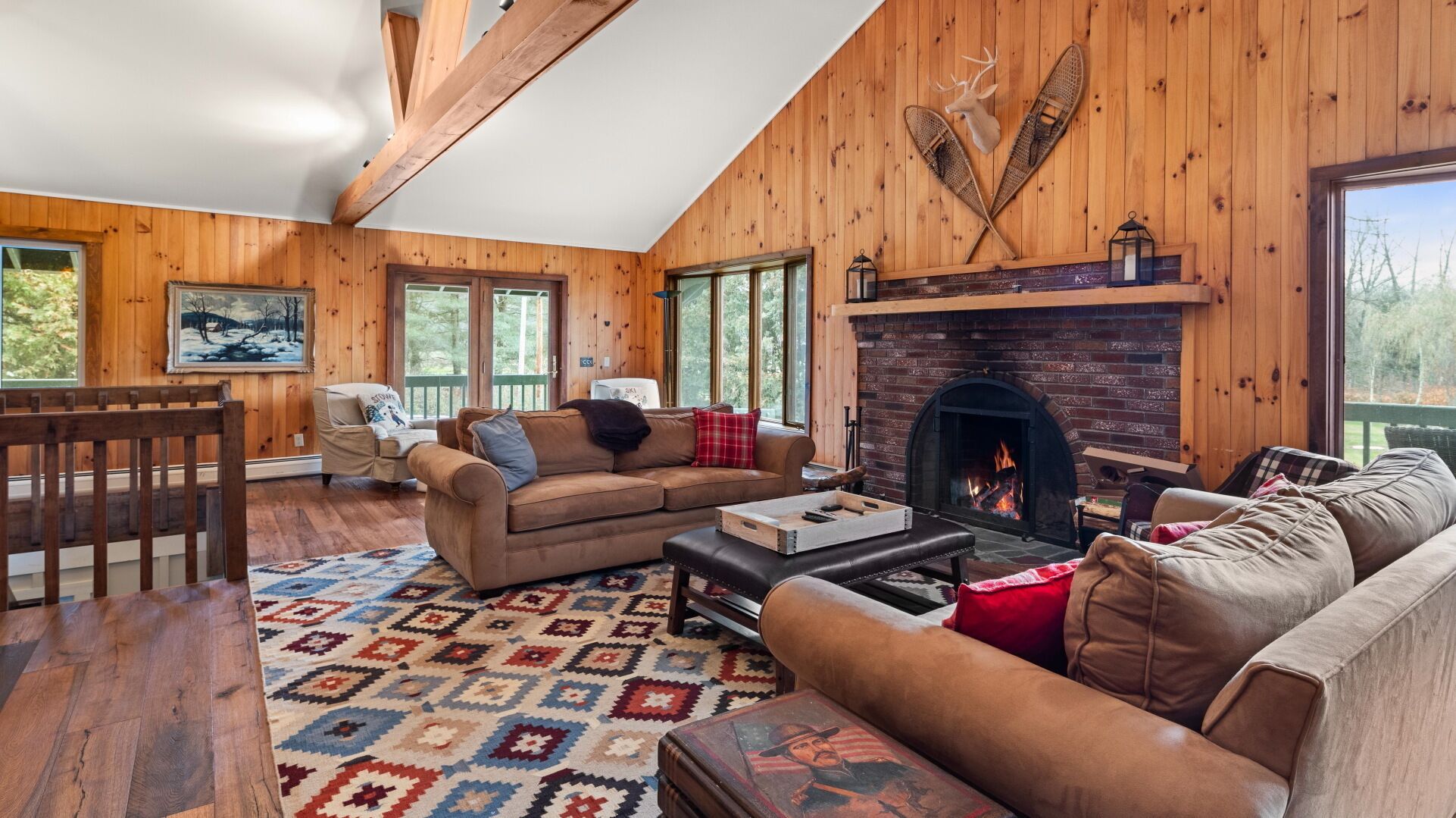 Télévision, cheminée