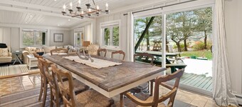 Riverside House, 10 mins to Ski, Walk to Rec Path, Restaurants & Breweries