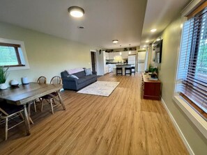 Smart TV - Club Suite Recreational Retreat (Ojibwa)