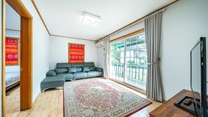 Basic Room, 1 Bedroom (Masterroom) | 1 bedroom, free WiFi