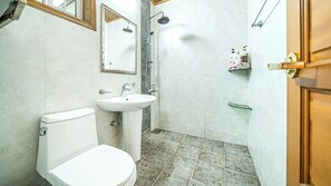 Basic Room, 1 Bedroom (Masterroom) - Gapyeong Ojeupension (Gapyeong)