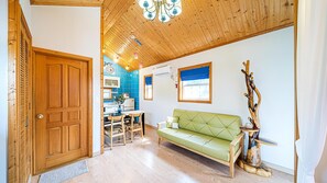 Basic Room, 1 Bedroom (Sweetroom) - Gapyeong Ojeupension (Gapyeong)