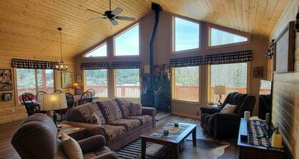 Escape to Duck Creek Haven Private Fully Furnished Cabin Tucked Serene Mountains