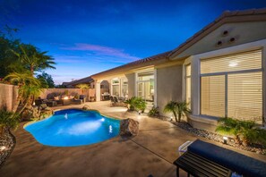 Imagen sin descripción, 5 de 50, botón