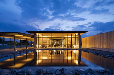 Exterior. Hotel Vison