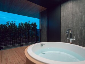 Suite, non-fumeur (Private Open-air Bath)