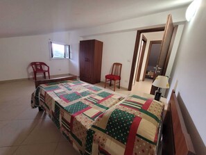 4 quartos, ferros/tábuas de passar roupa, Wi-Fi de cortesia