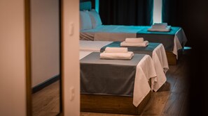 经济客房 | 特色装修、特色家居、办公桌、笔记本电脑工作区