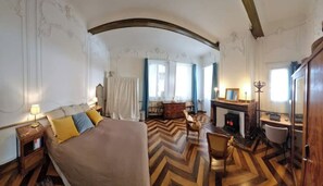 1 chambre, fer et planche à repasser, Wi-Fi gratuit, draps fournis