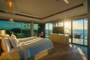 Pent House with Terrace & 360 Degree view of Ocean