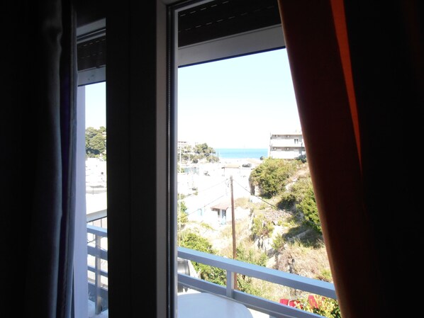 Basic Double or Twin Room | Free WiFi - Julieta's House (Alonissos)
