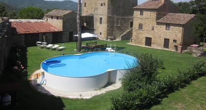 Amazing House Within the Castle of Pianettole, Anghiari 30mins from AREZZO