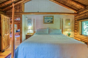 5 bedrooms, desk, WiFi