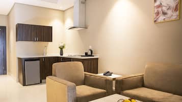 Junior Suite Twin | 1 bedroom, premium bedding, in-room safe, blackout curtains