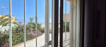 JP Bajo - Alquiler vacacional con jardín privado y parking