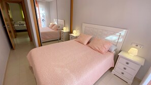 2 Schlafzimmer, kostenloses WLAN, Bettwäsche