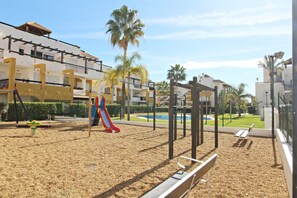 Children's area - Lm 1 - Apartment with terrace and pool in Vera Playa (Vera playa)