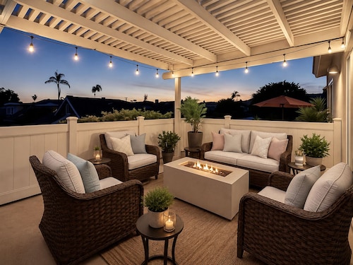 Luxury Beach House 99 Steps from Sand, Pet-friendly