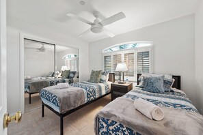 3 bedrooms, desk, iron/ironing board, travel cot - Beach House just 99 Steps to the Sand in Pierpont Beach- Dog Friendly (Ventura)