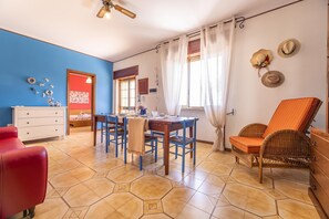 Interior - Villetta Family - Marina Di Manc... (Marina di mancaversa)