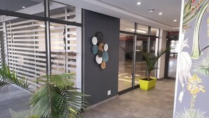 Interior - Impeccable 2-bed Apartment in Cape Town (Cape Town)