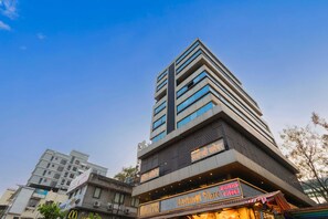 Front of property - HOTEL OLTEN (Mumbai)