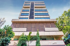 Front of property - HOTEL OLTEN (Mumbai)