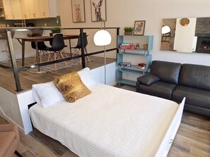 1 slaapkamer, een bureau, wifi, beddengoed