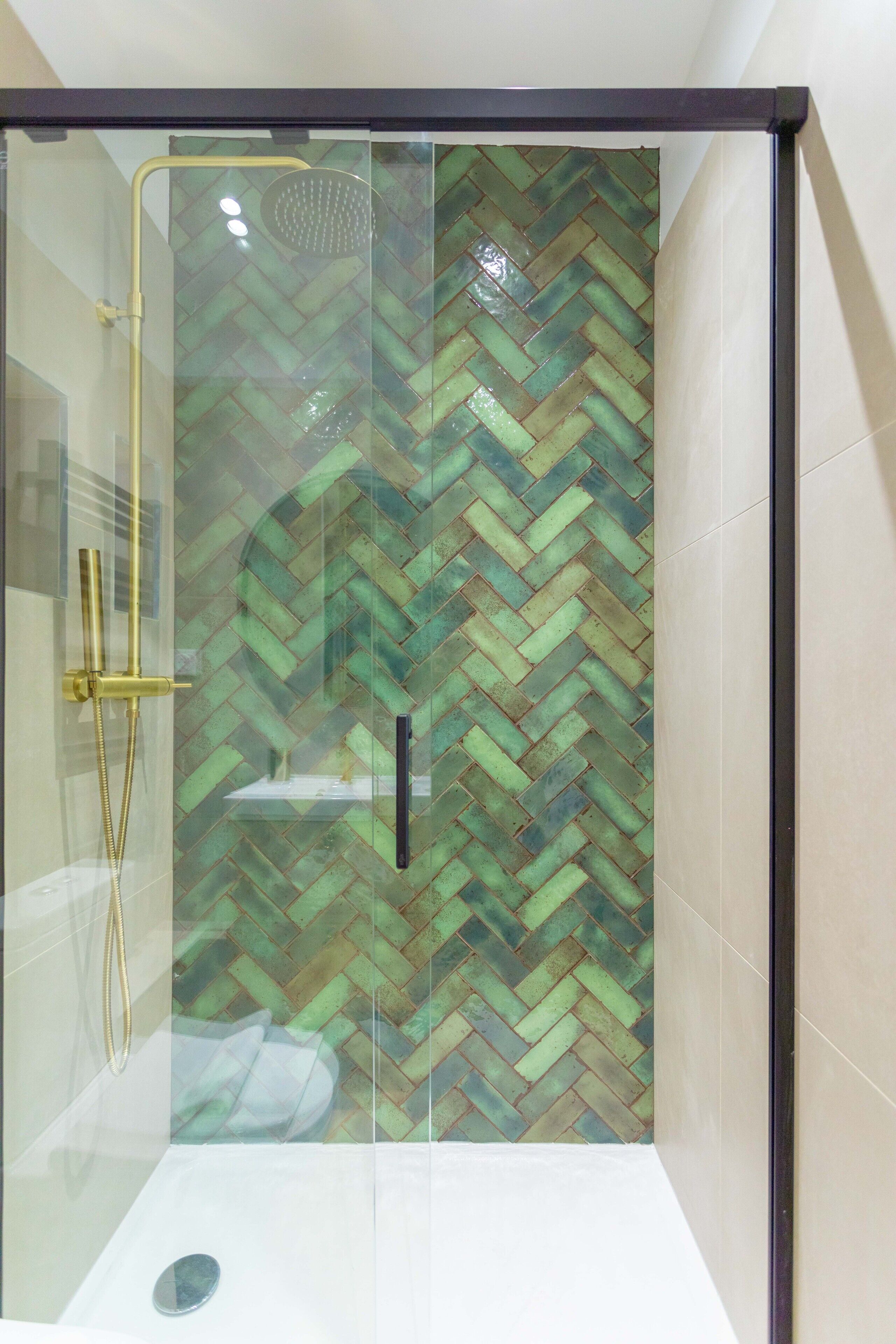 Apartment | Bathroom | Shower, towels