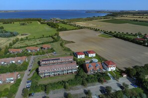 Exterior - Four-window villa with private swimming pool, cinema, sauna for 14 people (Hohen Wieschendorf)