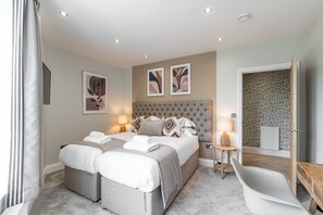 Loft 3 | Egyptian cotton sheets, premium bedding, individually decorated - Chelmsford Lofts (Newcastle-upon-Tyne)