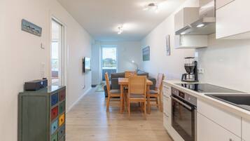 Kühlschrank, Ofen, Herdplatte, Geschirrspüler