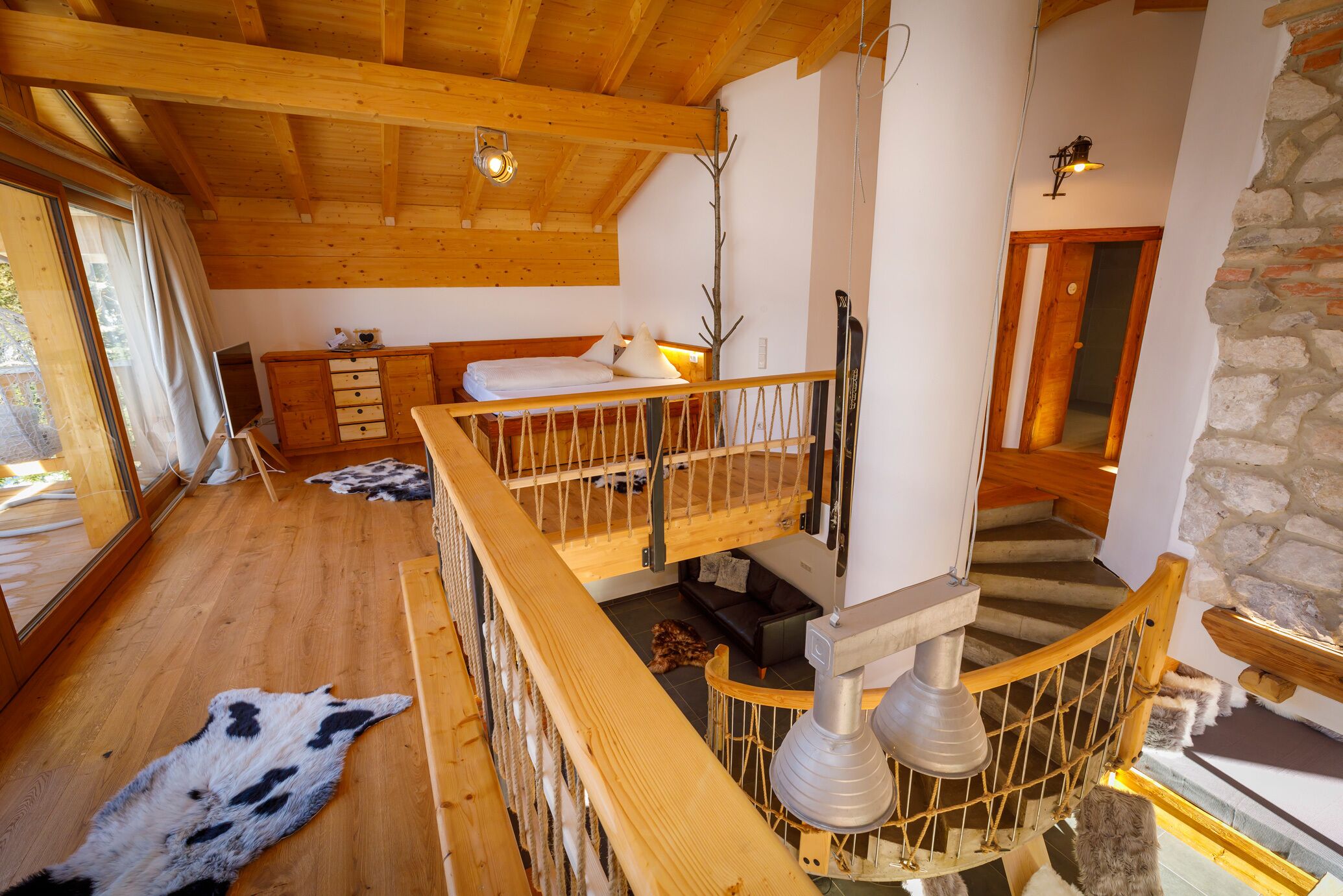 4 bedrooms, iron/ironing board, travel cot, free WiFi