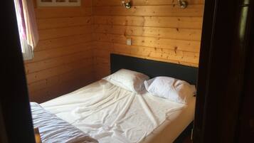 2 Schlafzimmer, Bügeleisen/Bügelbrett, Reisekinderbett, kostenloses WLAN