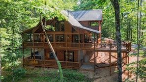 House, 3 Bedrooms | Exterior