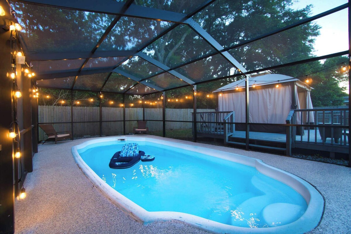 ~Cool Pool Cabana_Sleeps 12_Heated Pool~
