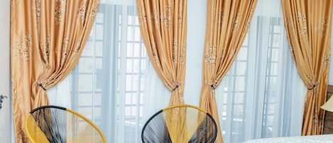 4 Schlafzimmer, Bügeleisen/Bügelbrett, Internetzugang