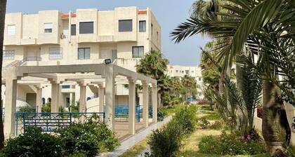 Grand Duplexe Mer et Piscine in Tangier