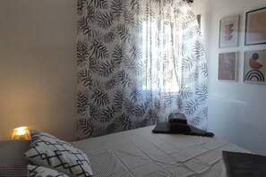 2 habitaciones, tabla de planchar con plancha y wifi gratis 